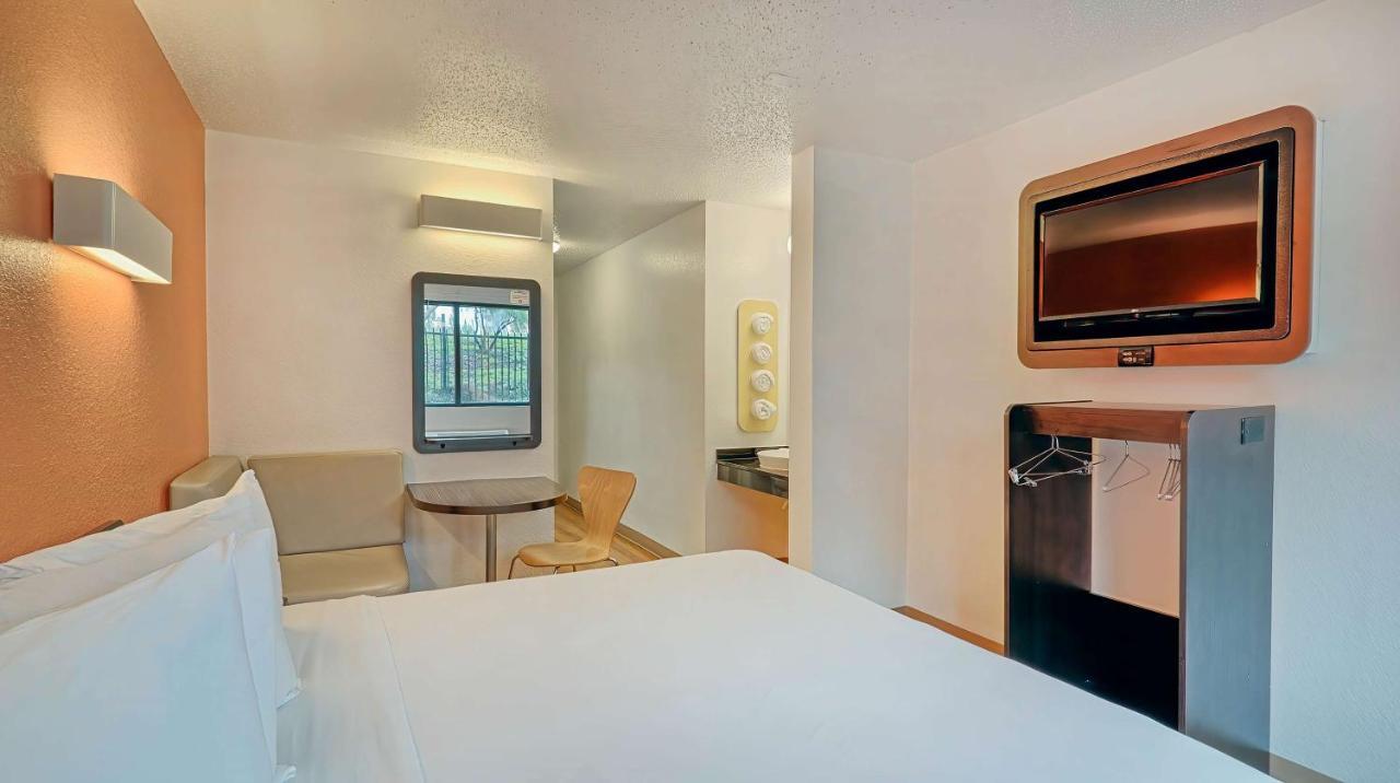 Motel 6-Los Angeles, Ca - Los Angeles - Lax Инглвуд Экстерьер фото